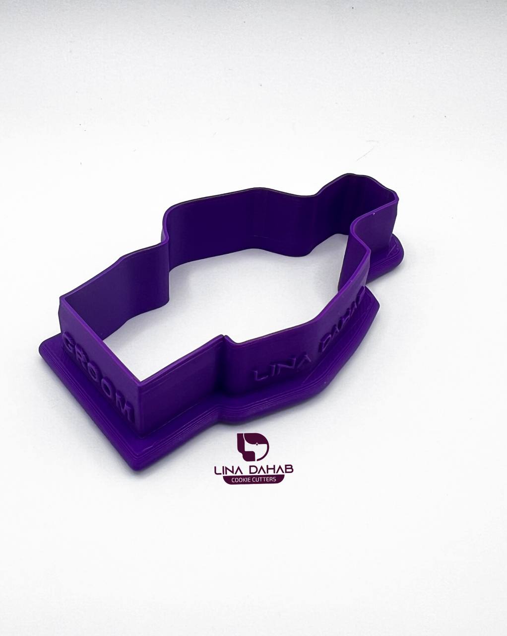 VIOLET BRIDAL THEME (GROOM COOKIE CUTTER) قطاعة كوكيز على شكل عريس معها صورة مماثلة