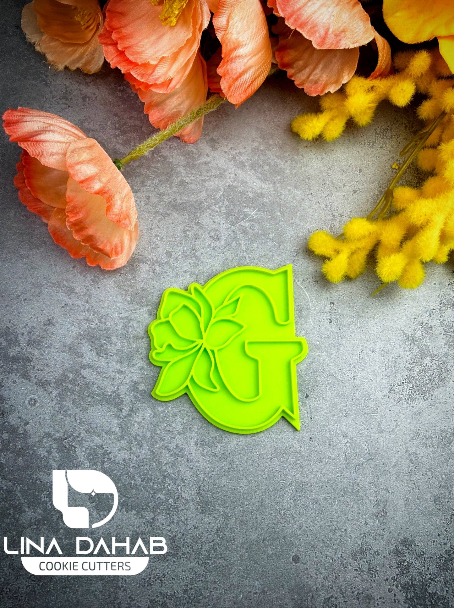Letter G Cookie Cutter With Stamp