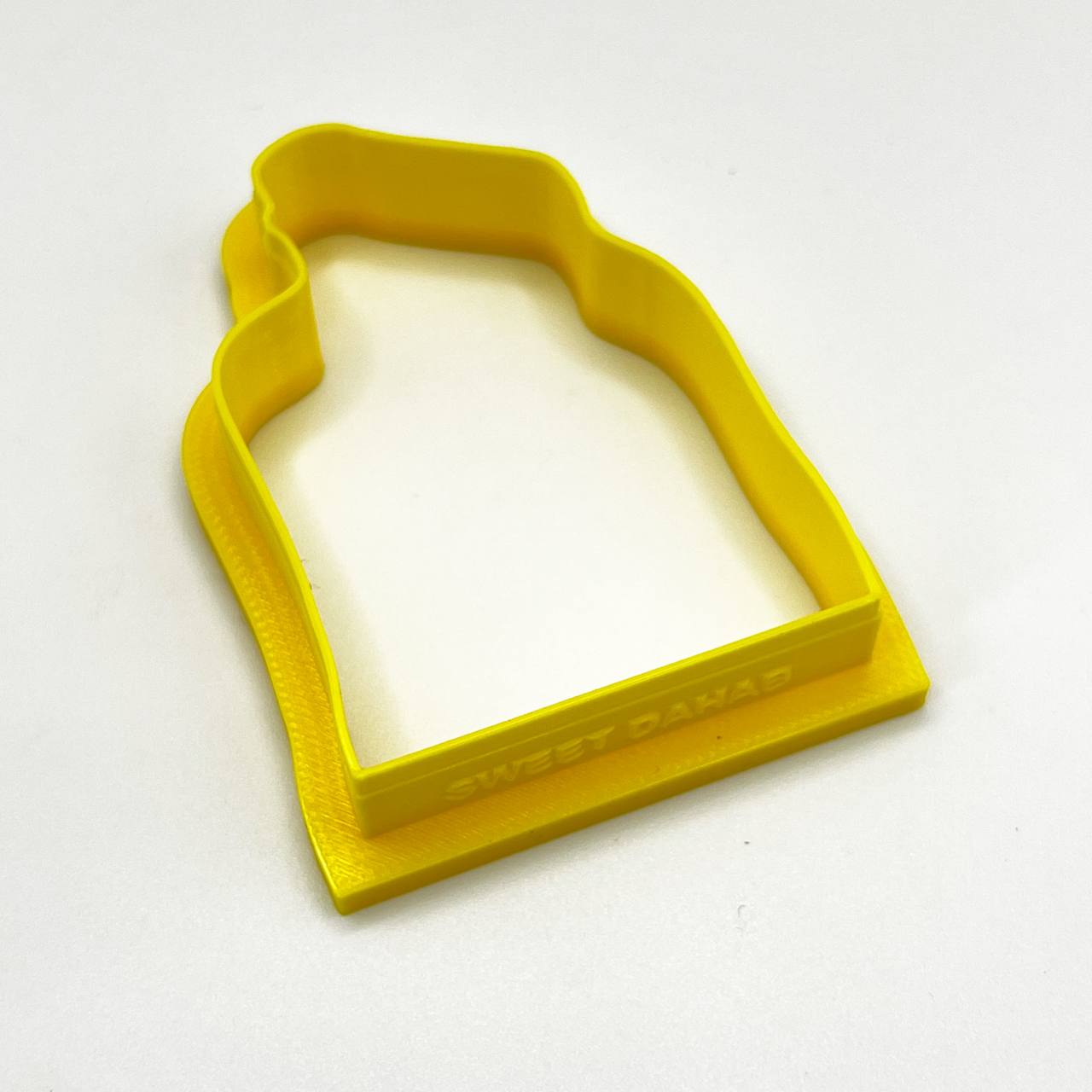 قطاعة كوكيز على شكل عريس مع عروس مع صورة مماثلة للقطاعة