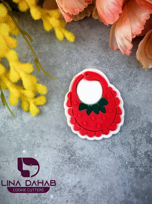مريلة اطفال شكل فراولة strawberry bib cookie cutter