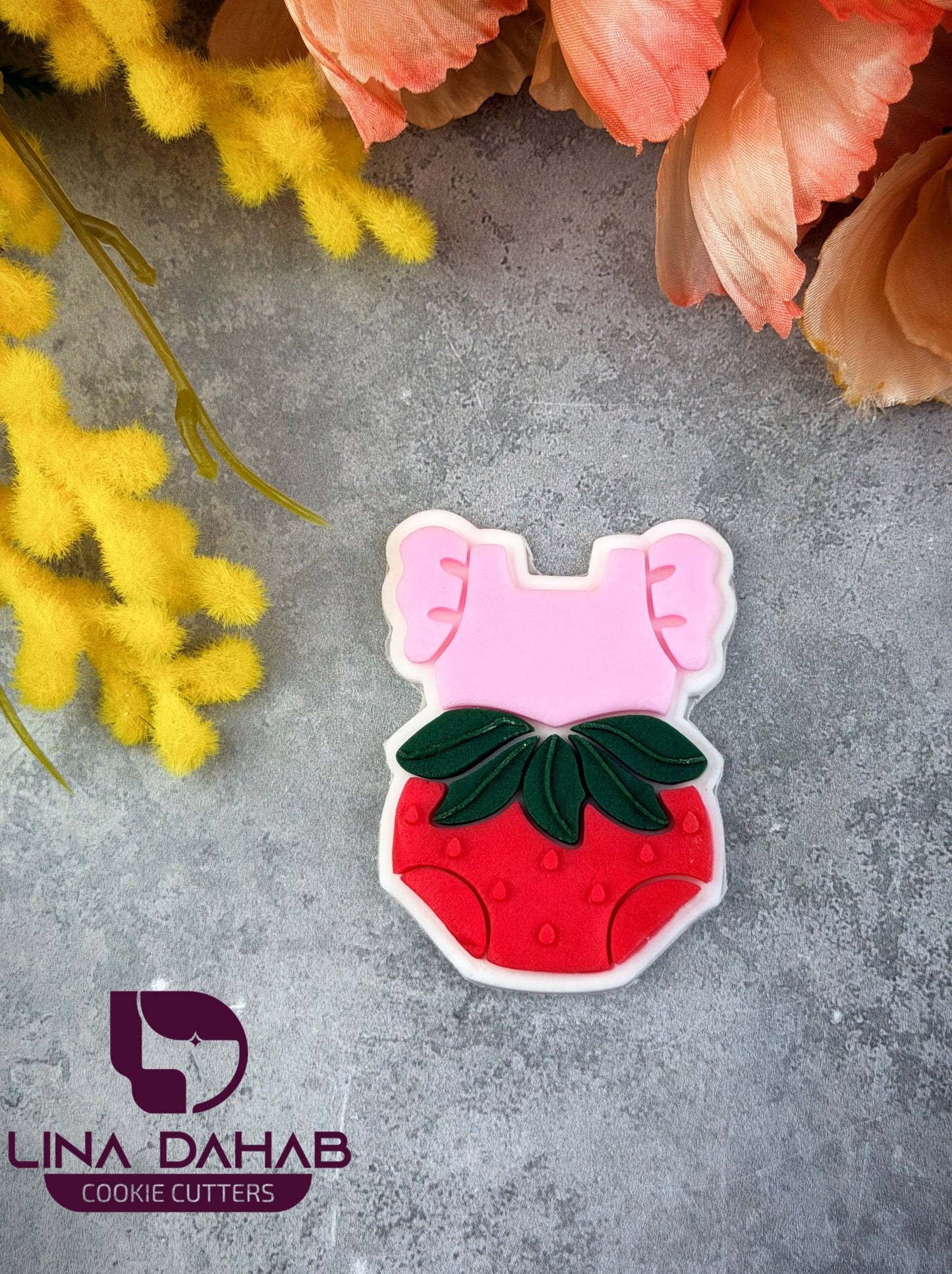strawberry theme cookie cutters set
