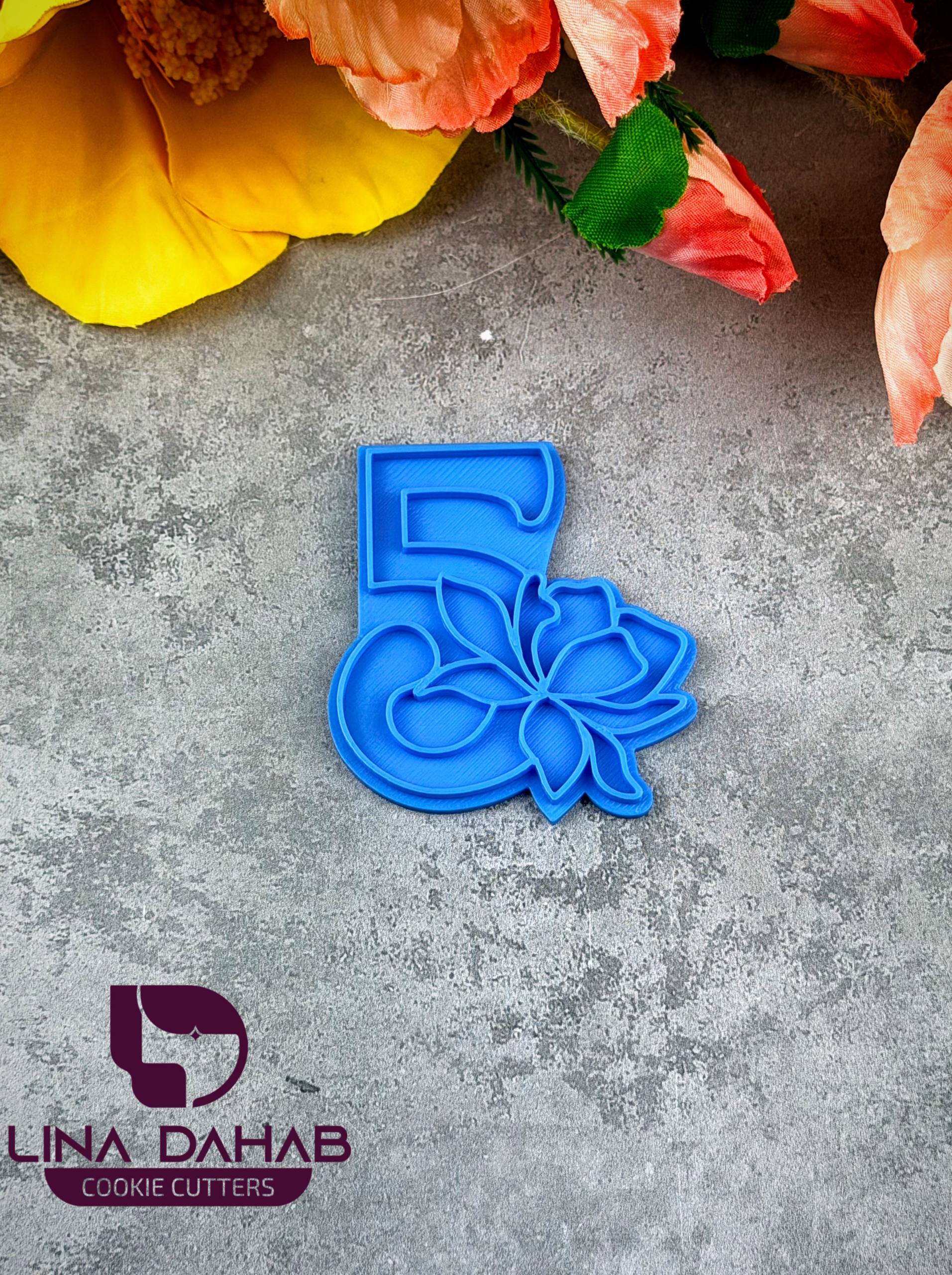 
Number Five Cookie Cutter With Stamp
