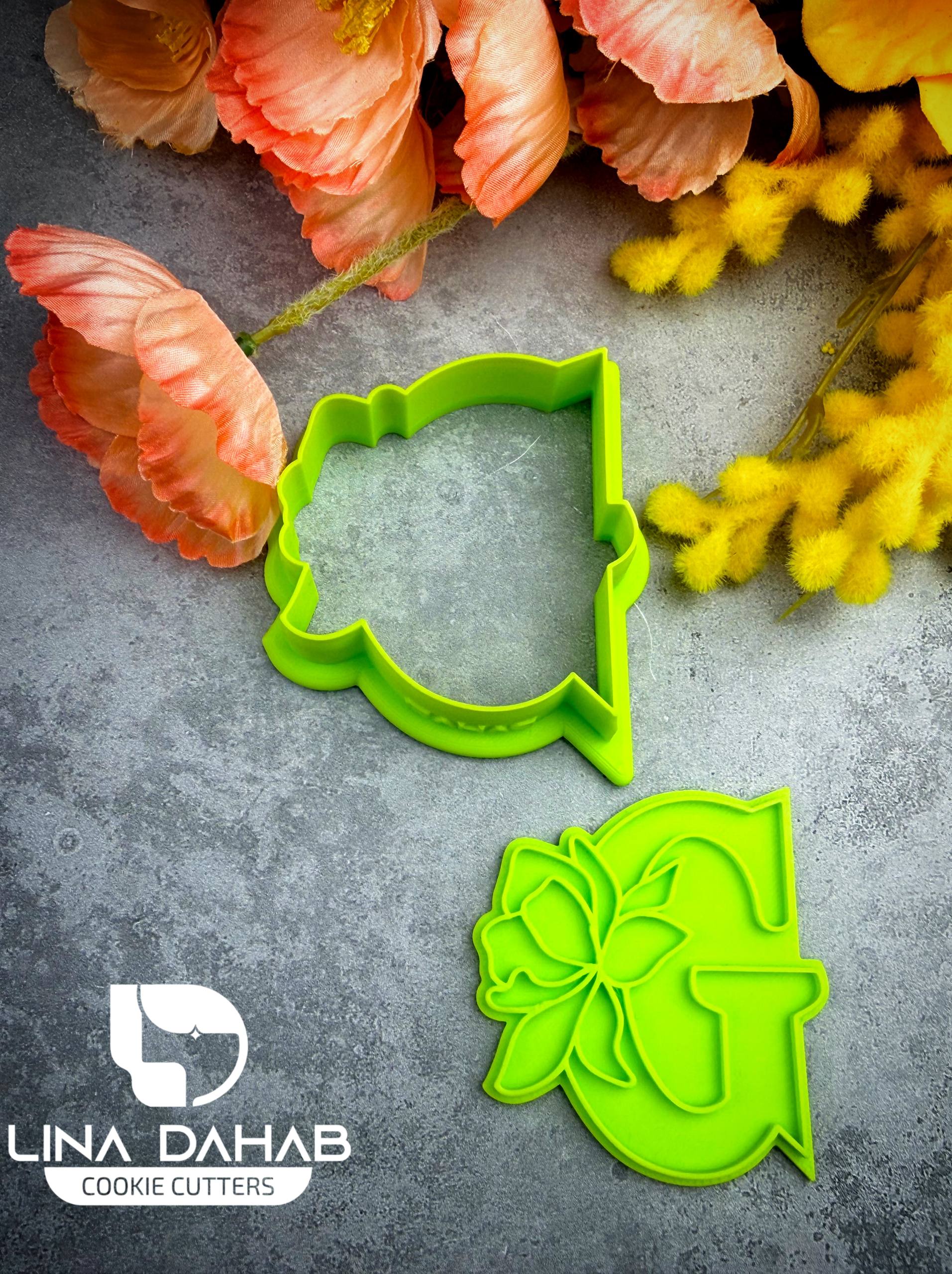 Letter G Cookie Cutter With Stamp