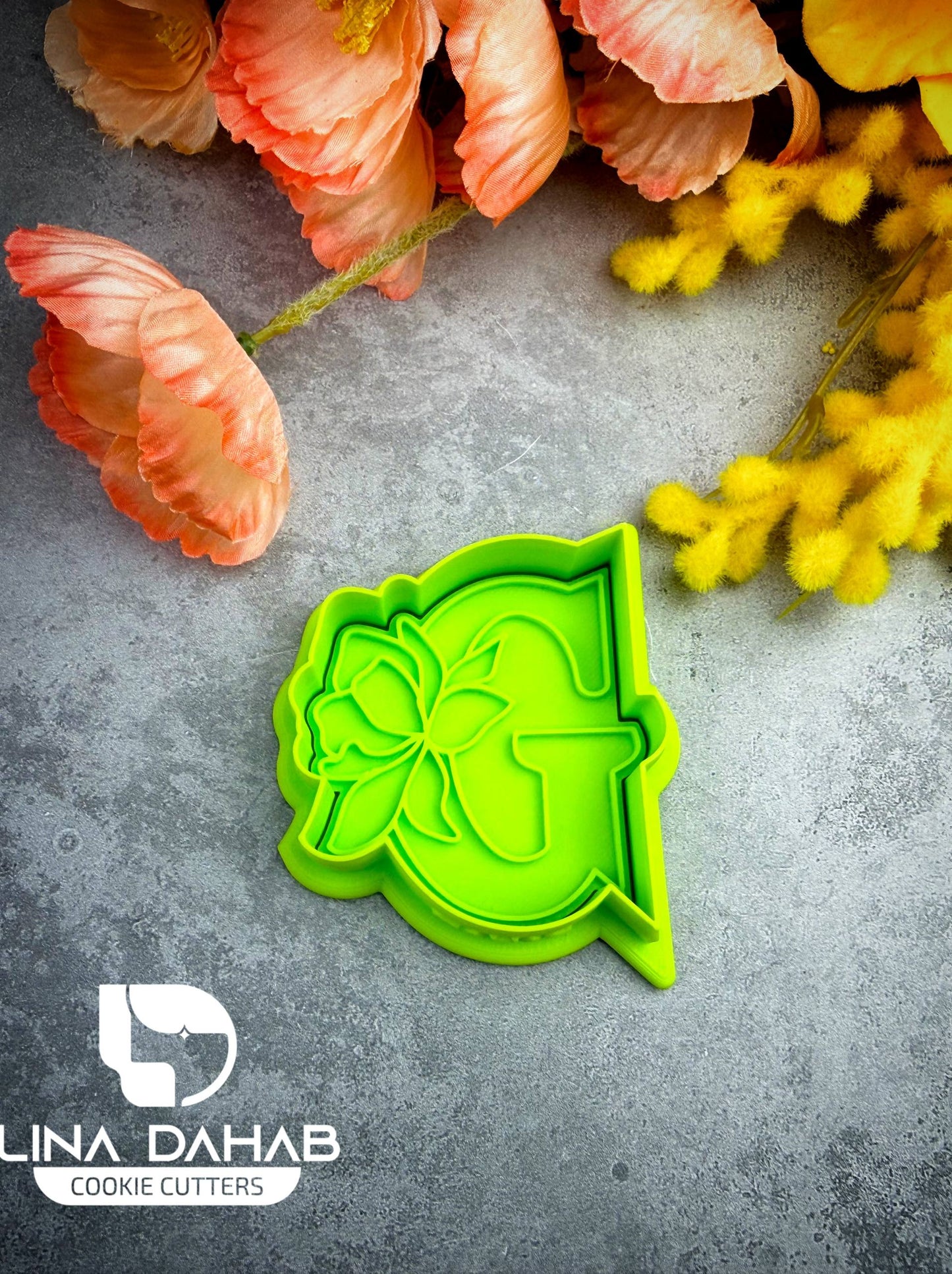 Letter G Cookie Cutter With Stamp