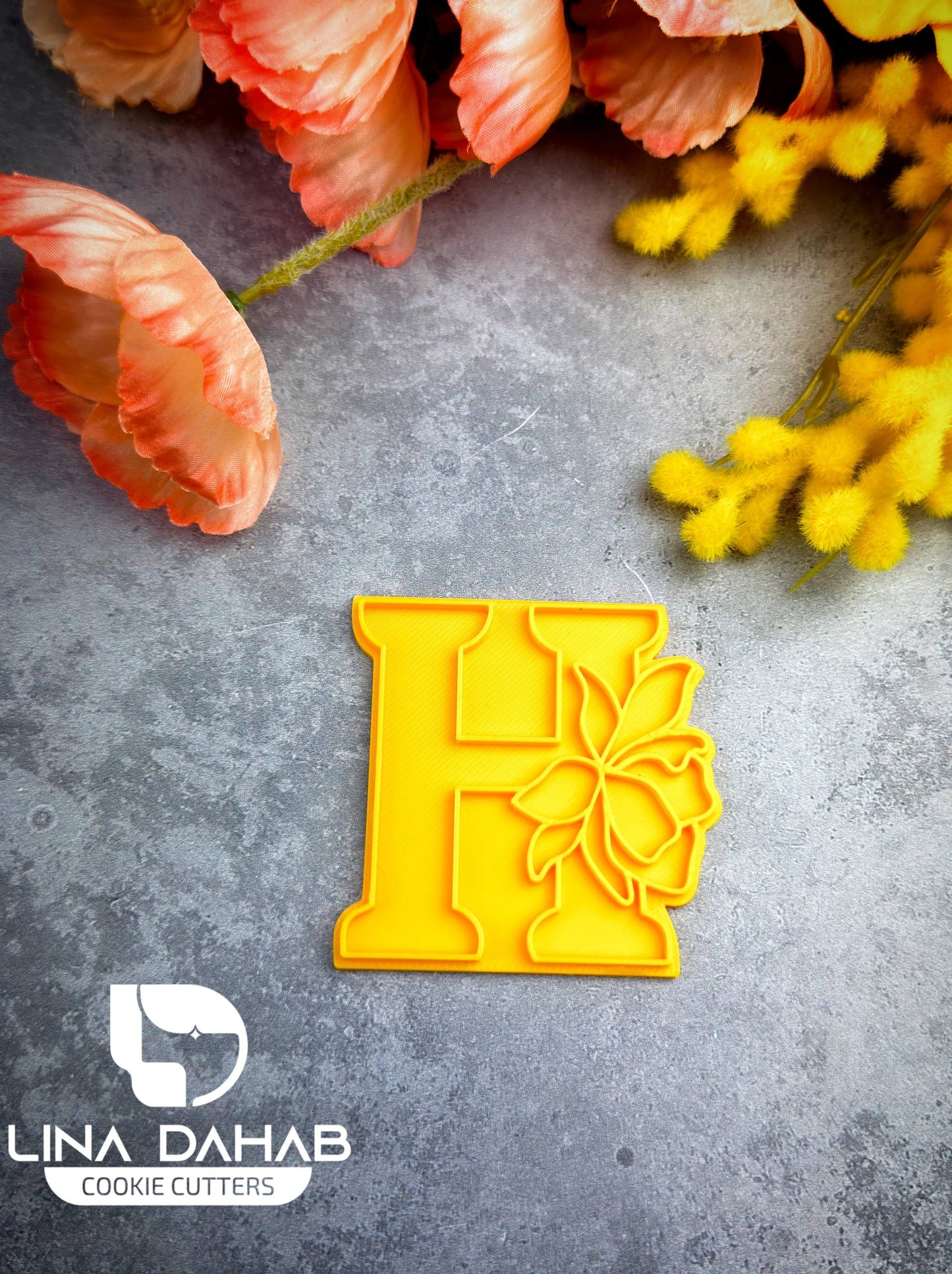 Letter H Cookie Cutter With Stamp