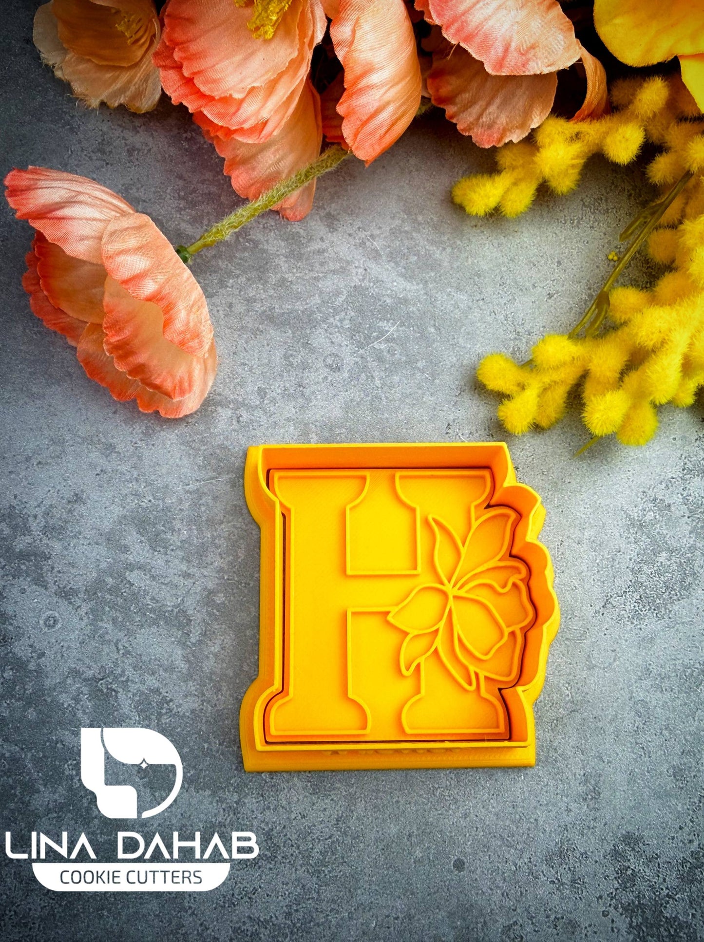 Letter H Cookie Cutter With Stamp