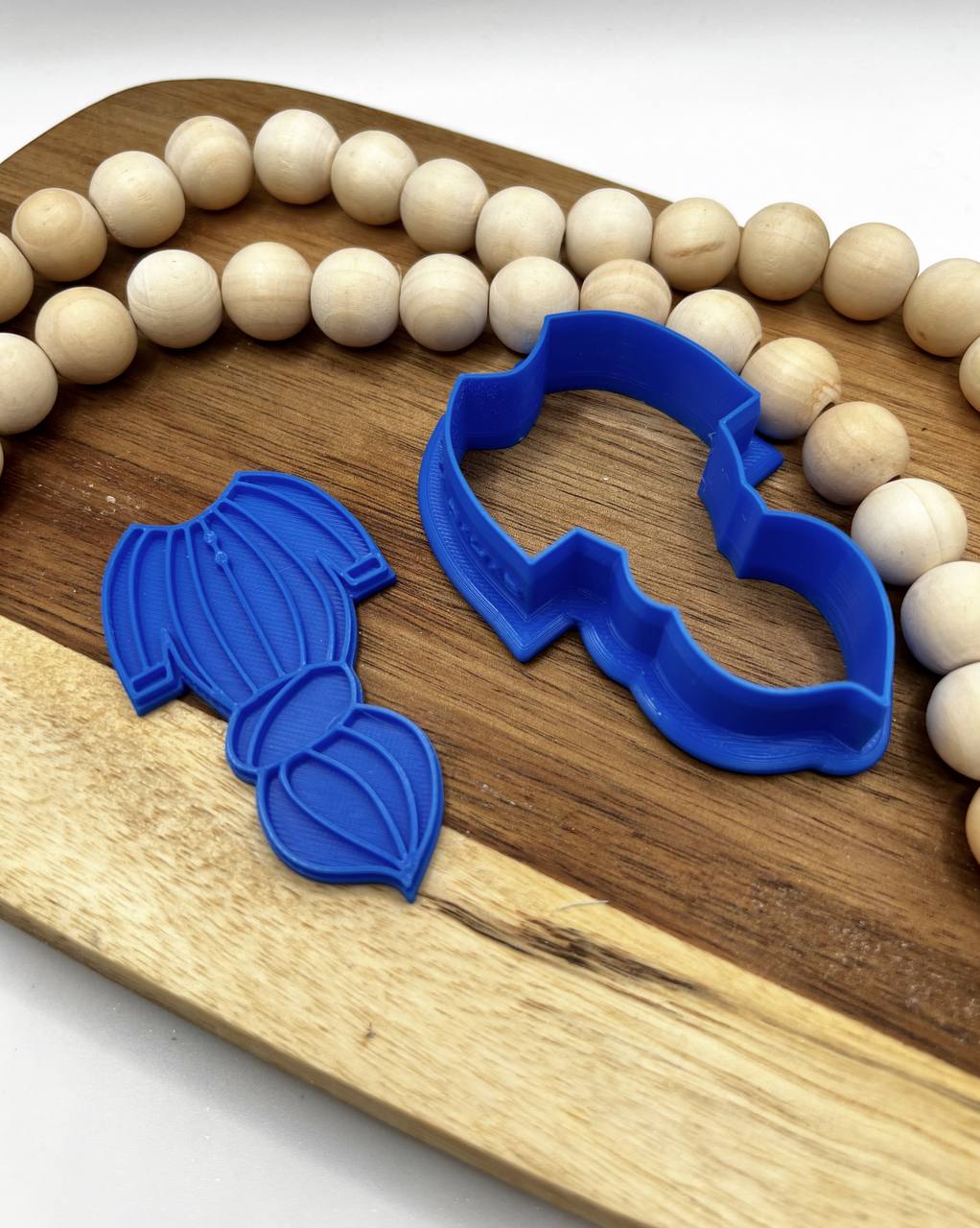 قطاعة مواليد بربتوز مواليد مربوط 
knotted onesie cookie cutter and 