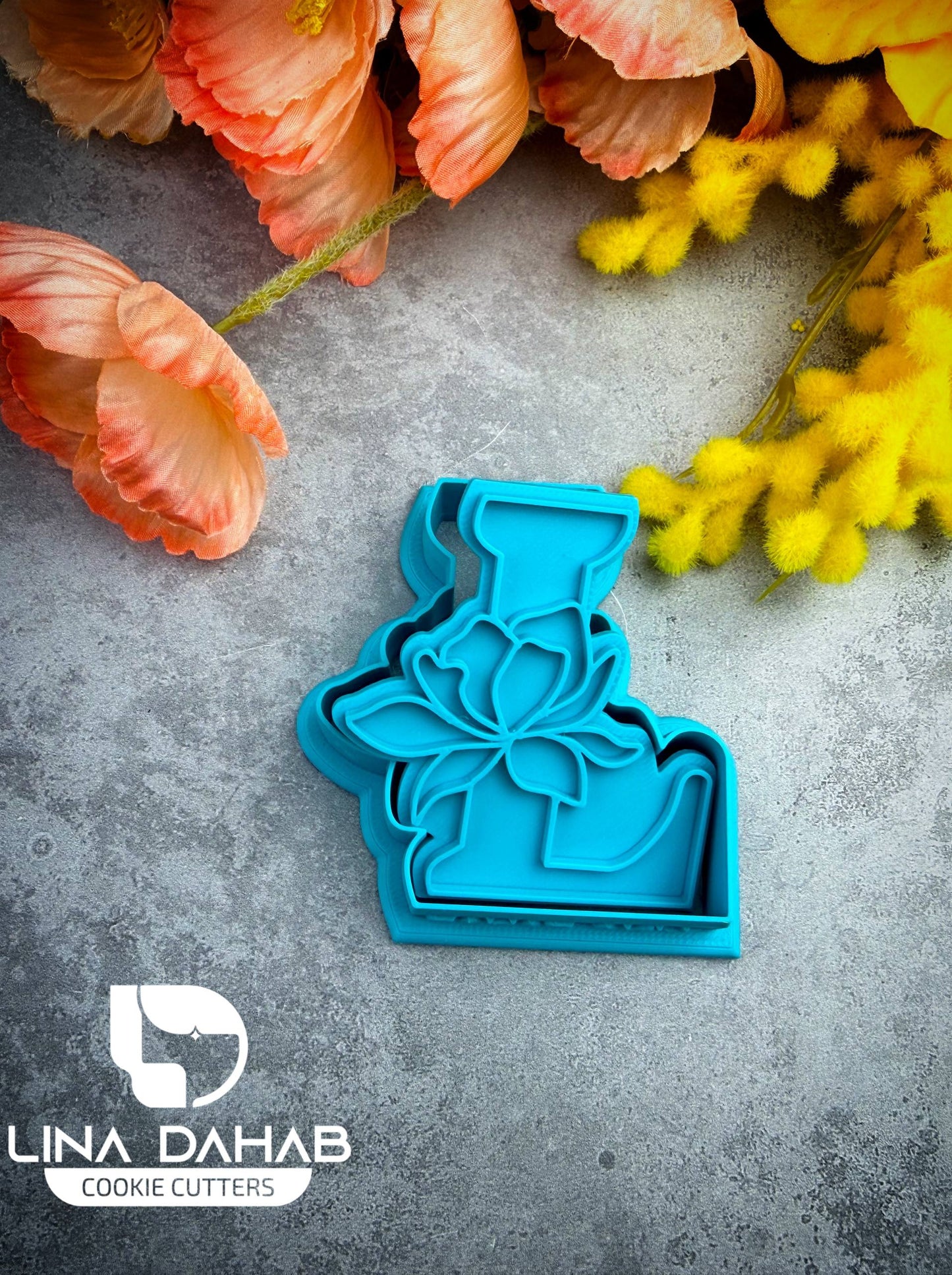 Letter L Cookie Cutter With Stamp