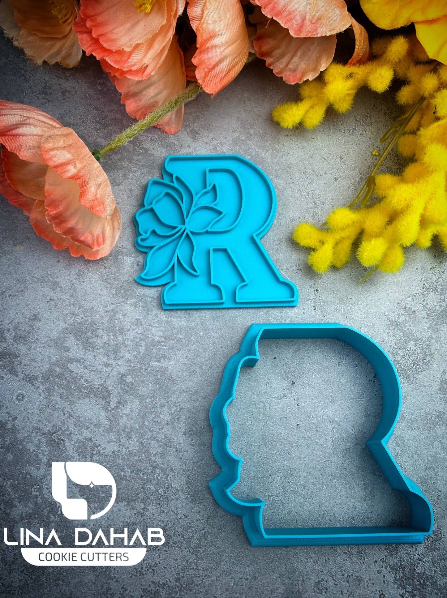 Letter R Cookie Cutter With Stamp