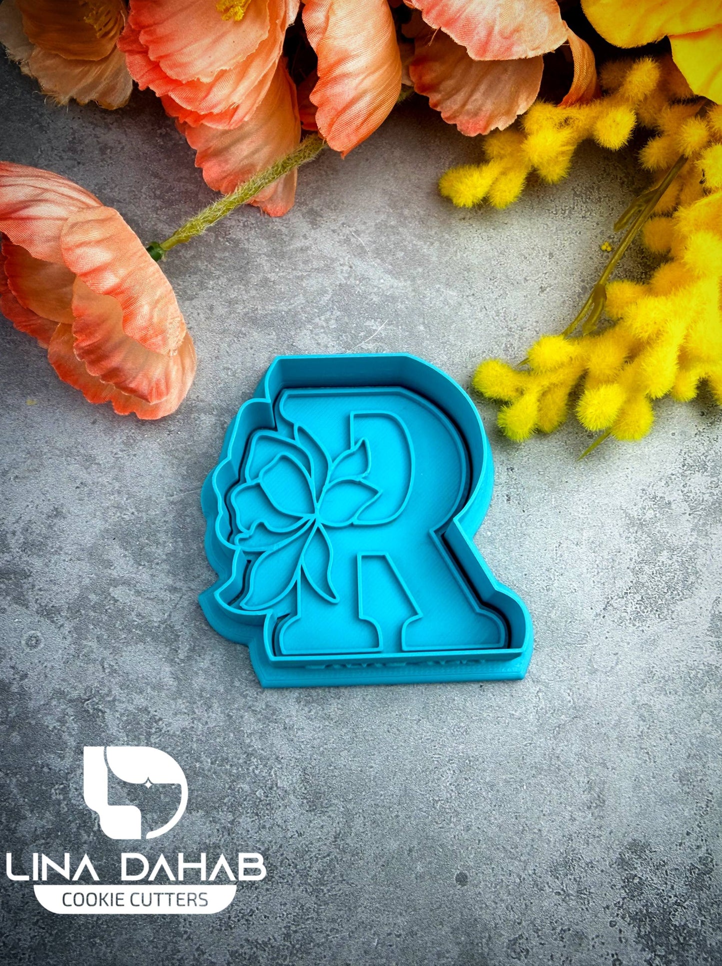 Letter R Cookie Cutter With Stamp