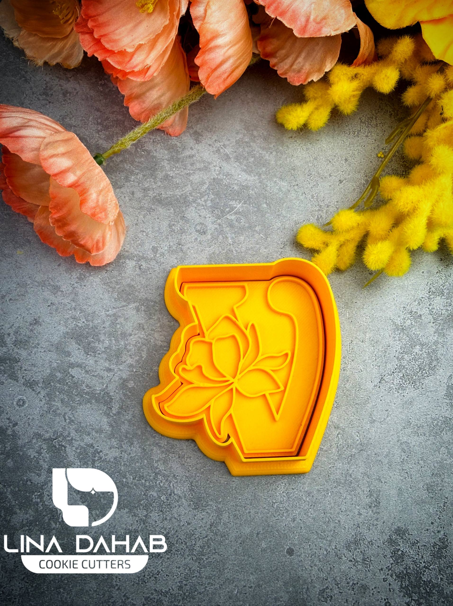 Letter V Cookie Cutter With Stamp