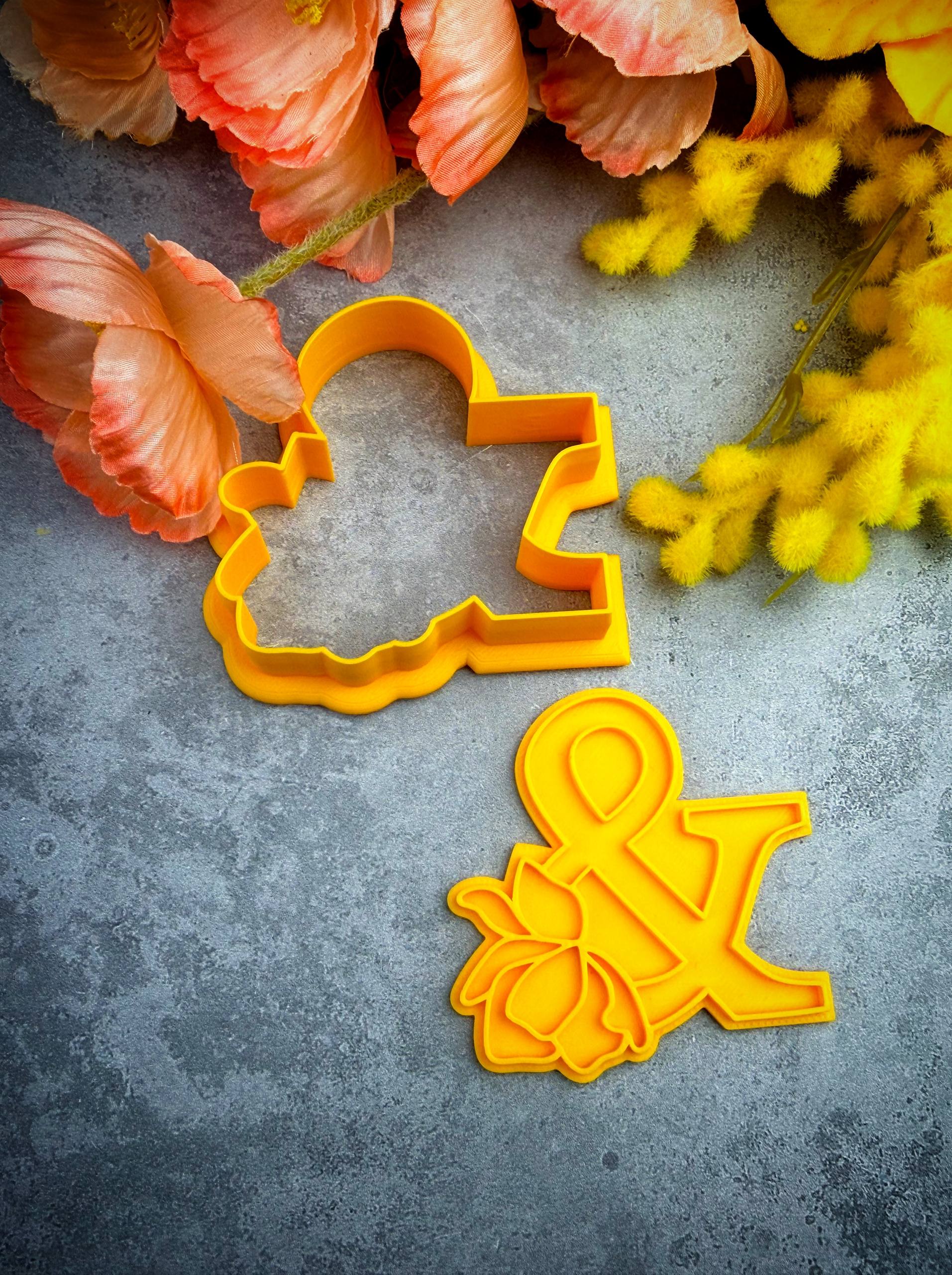 Ampersand (&) cookie cutter and stamp